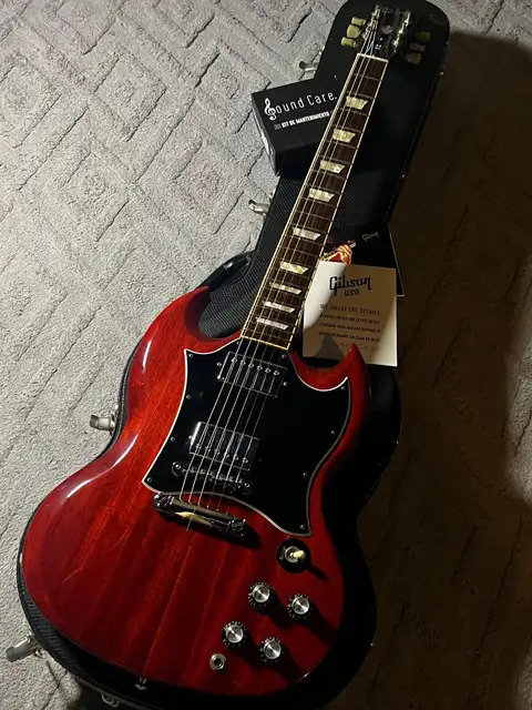 Gibson SG Standard 2011.